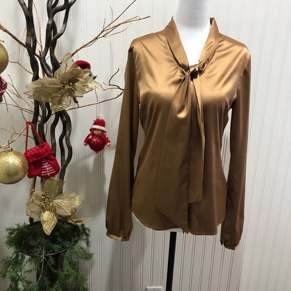 SATINY GOLD BUTTON-DOWN BLOUSE WITH NECK TIE - Picture 3 of 6